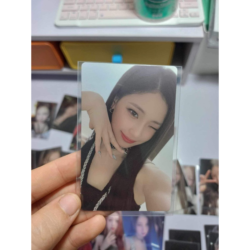 Photocard BABYMONSTER Rose Day Lucky Draw Event - Thẻ ảnh bo góc Babymonster