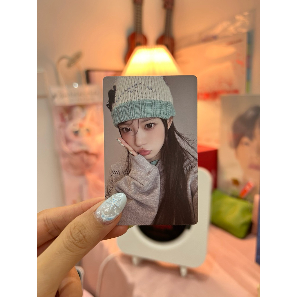 Tách lẻ photocard ILLIT 'Bomb' chính hãng