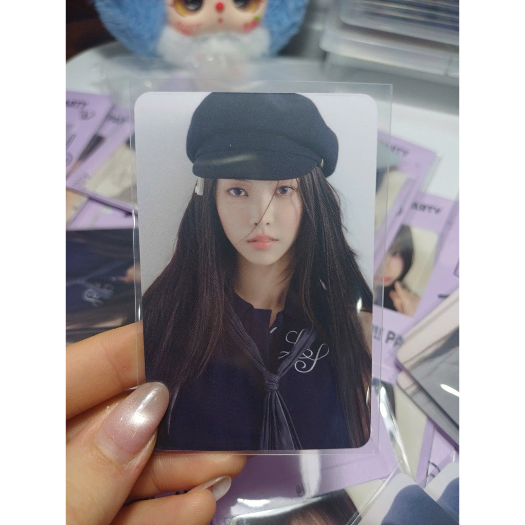 Tách lẻ photocard ILLIT 'Bomb' chính hãng