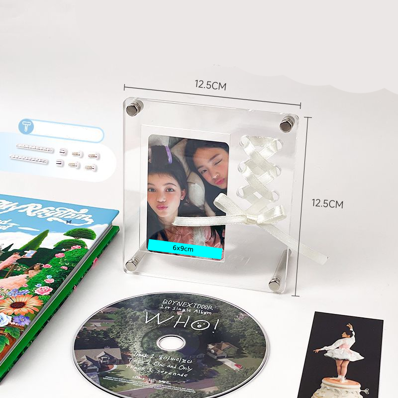 Khung mica trong suốt trưng bày photocard và CD