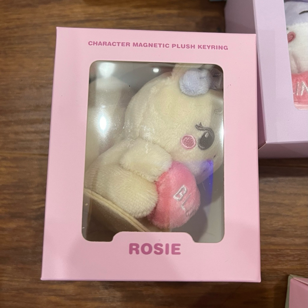 [DEADLINETOUR] BLACKPINK CHARACTER MAGNETIC PLUSH KEYRING