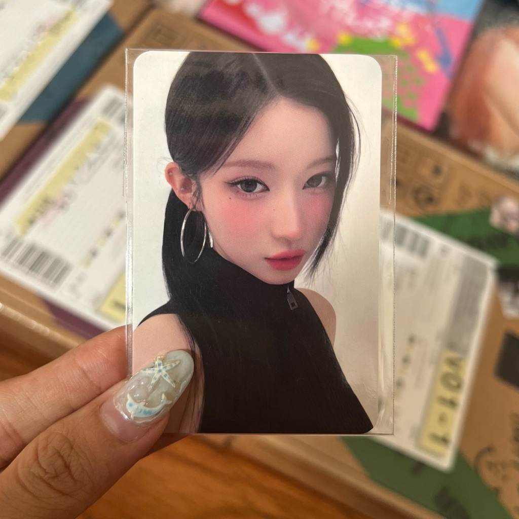 BABYMONSTER MIRROR PHOTOCARD HOLDER