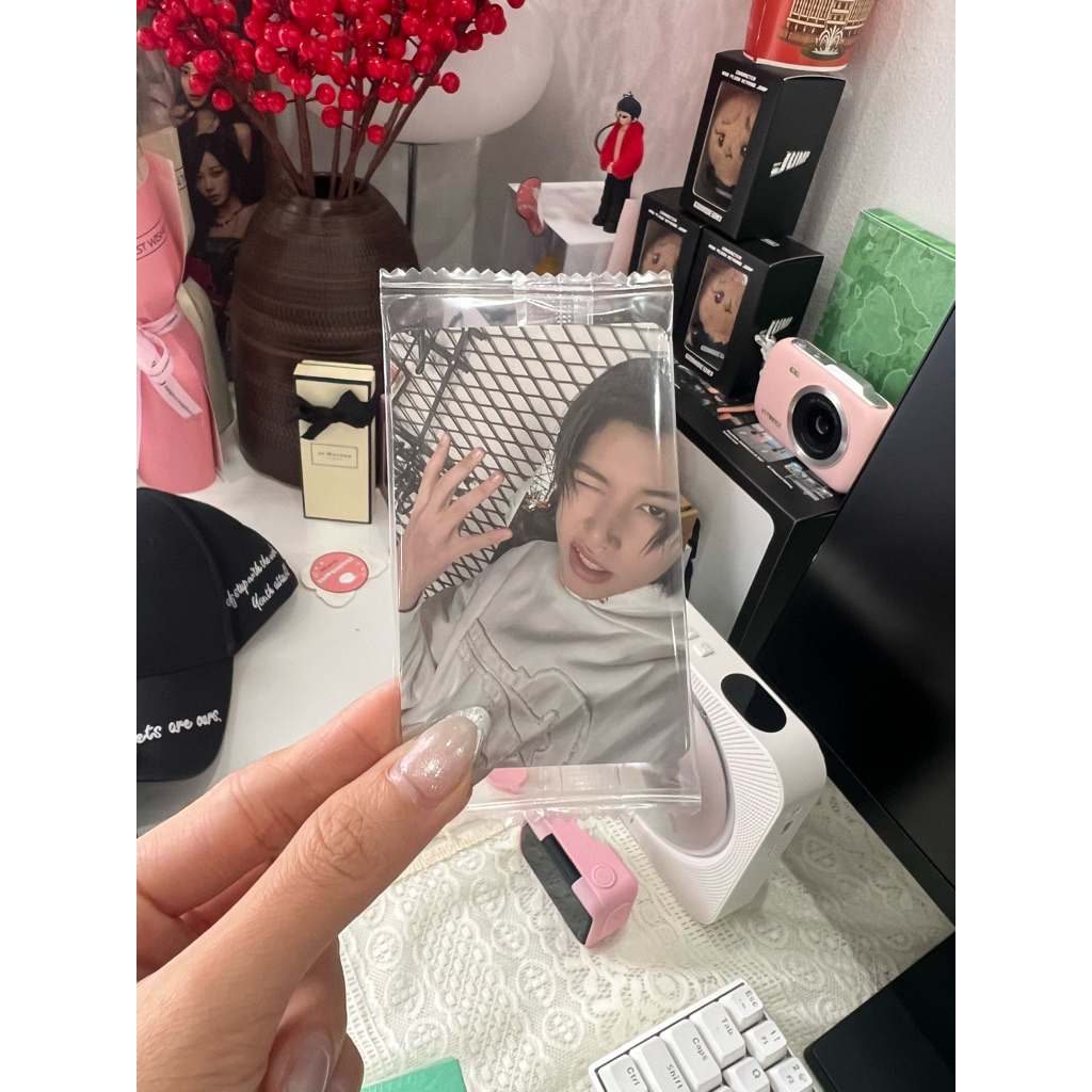 Photocard LNGSHOT chính hãng