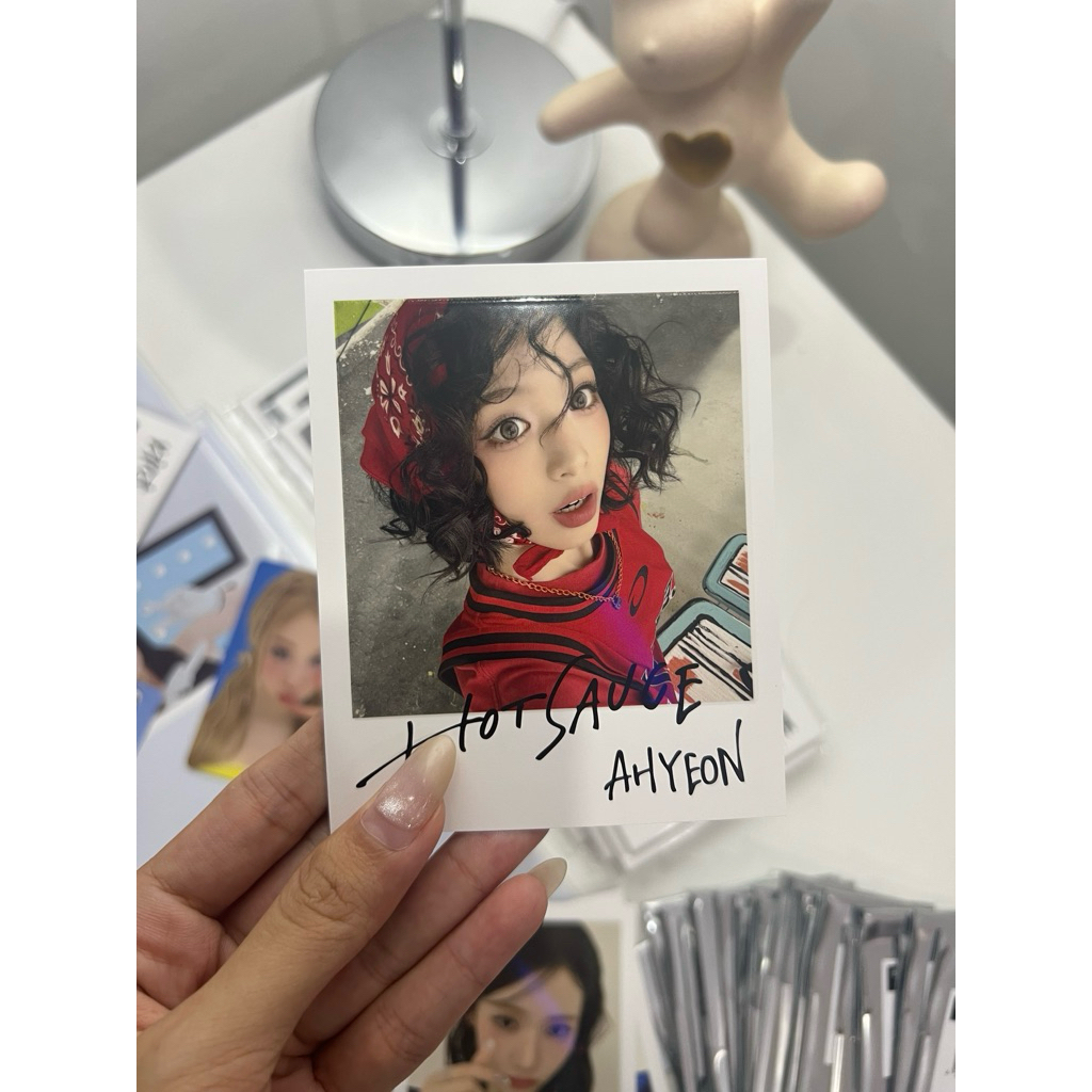 BABYMONSTER HOT SAUCE POLAROID SET JAPAN