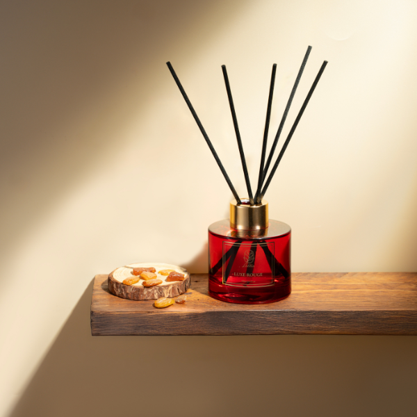 Tinh Dầu Khuếch Tán Luxe Rouge - Mùi Hương Của Khí Chất Và Sự Quyến Rũ Tĩnh Lặng