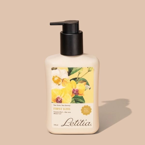 Trải nghiệm sữa tắm mùi thơm quyến rũ First Kiss của Letitia