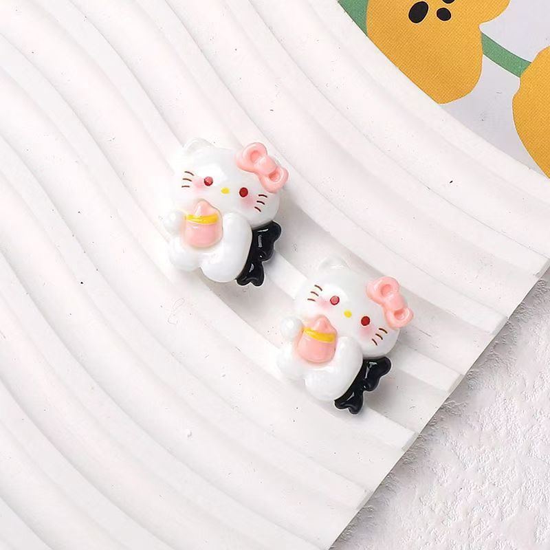 100 CHARM KITTY ĐEN HỒNG
