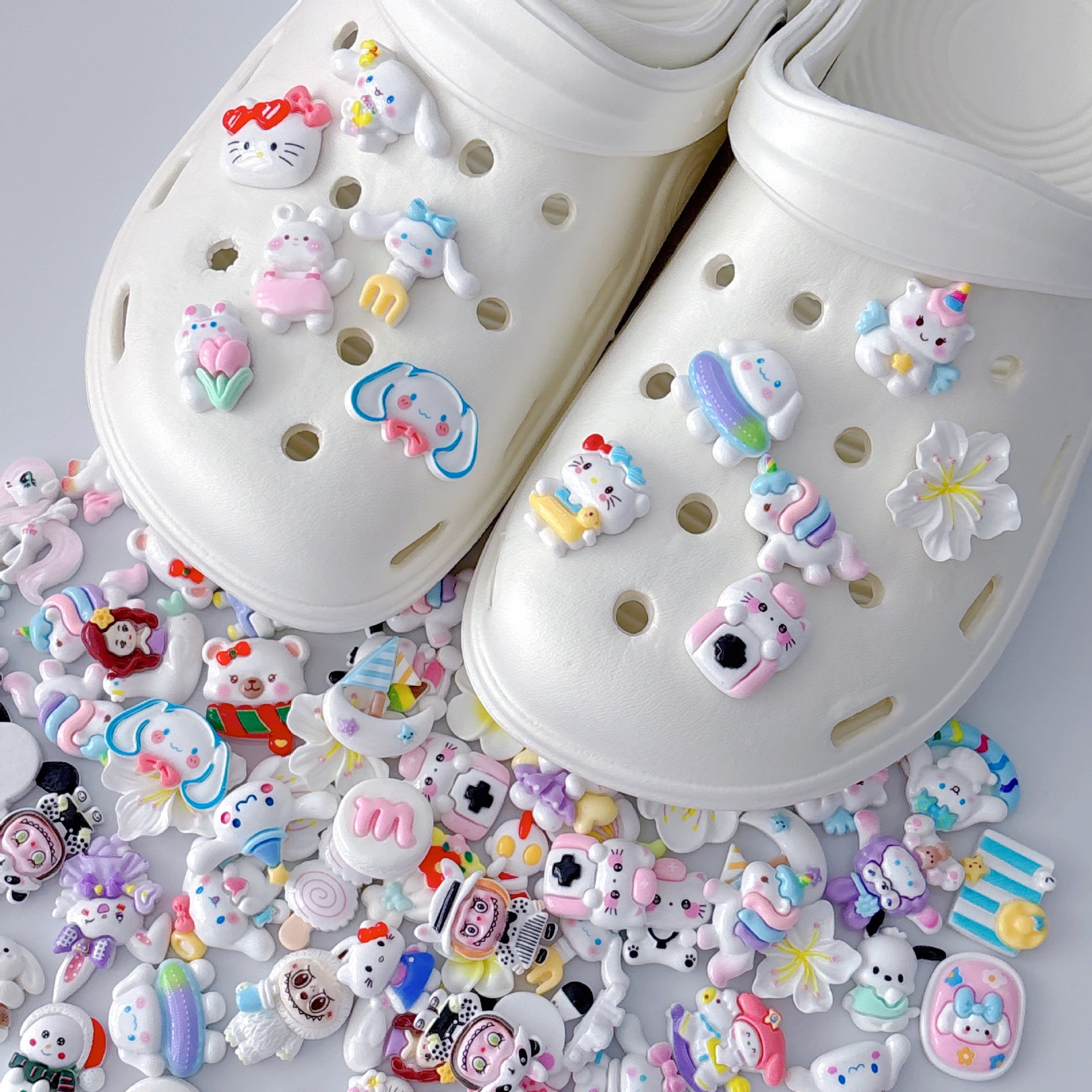 COMBO 5 SET (50 CÁI) NÚT GẮN DÉP CROSS- CHARM GẮN DÉP