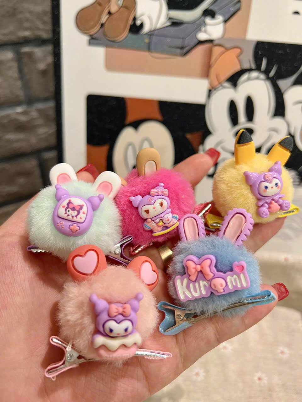 KẸP MÁI THÚ BÔNG LOOPY CAPYBARA LABUBU HOẠT HÌNH (1)