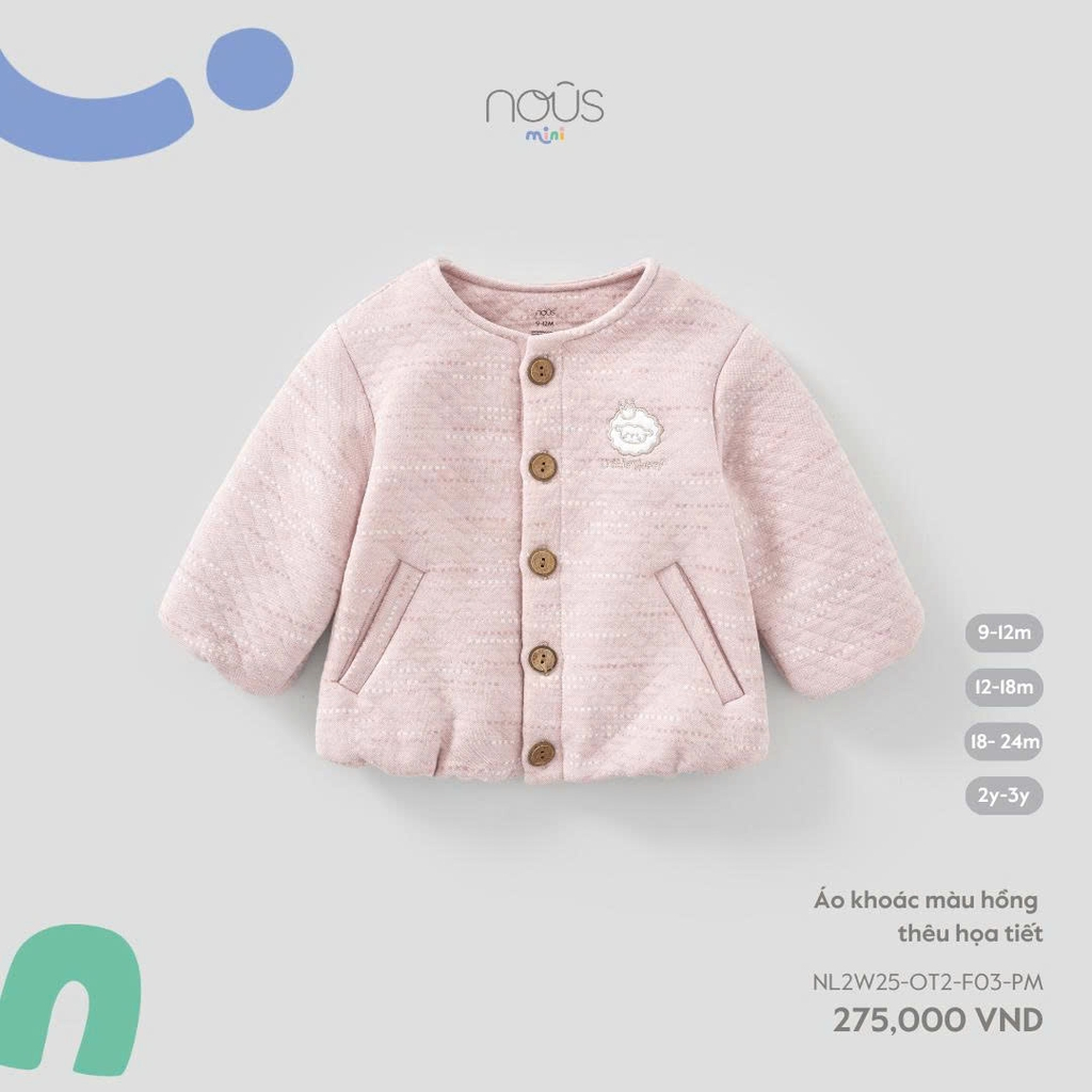 Áo khoác màu hồng thêu họa tiết