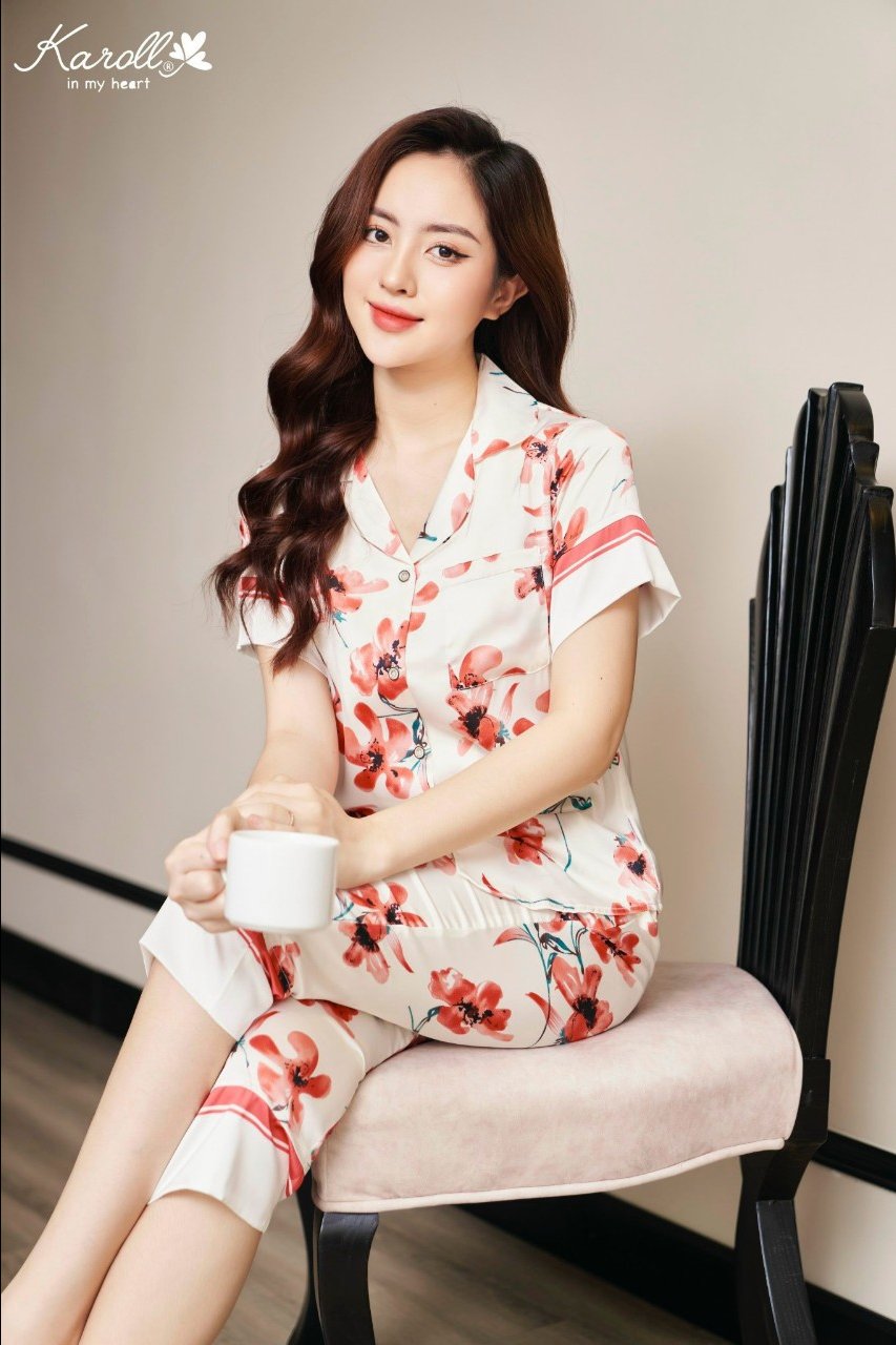 Bộ lụa karoll quần lửng áo cộc NH23.030