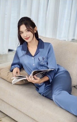 Bộ Sunfly lụa satin tay lỡ ,q.dài ST 9215