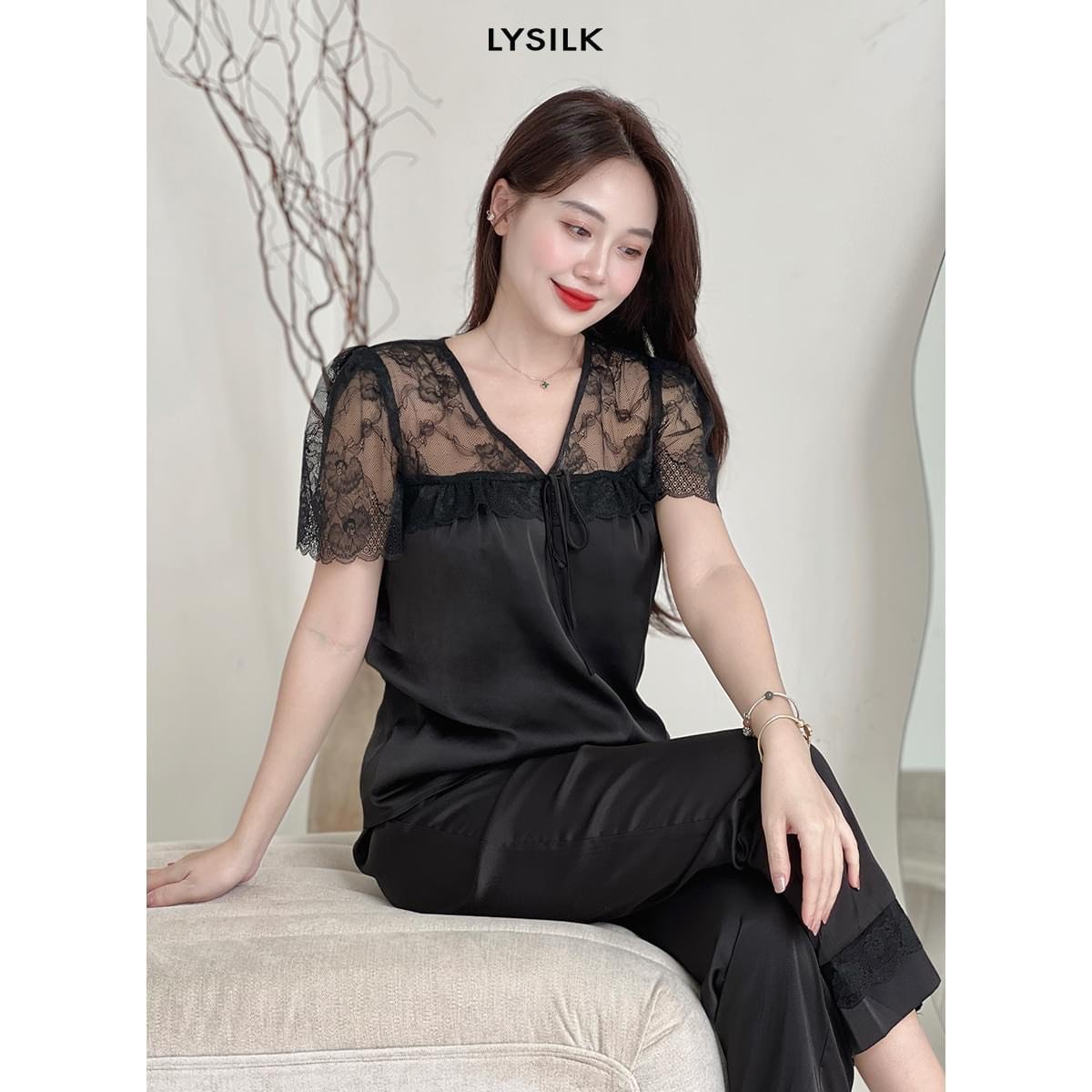 Bộ Lytrendy ,Lụa ren, tay cộc -Qdài  BN331
