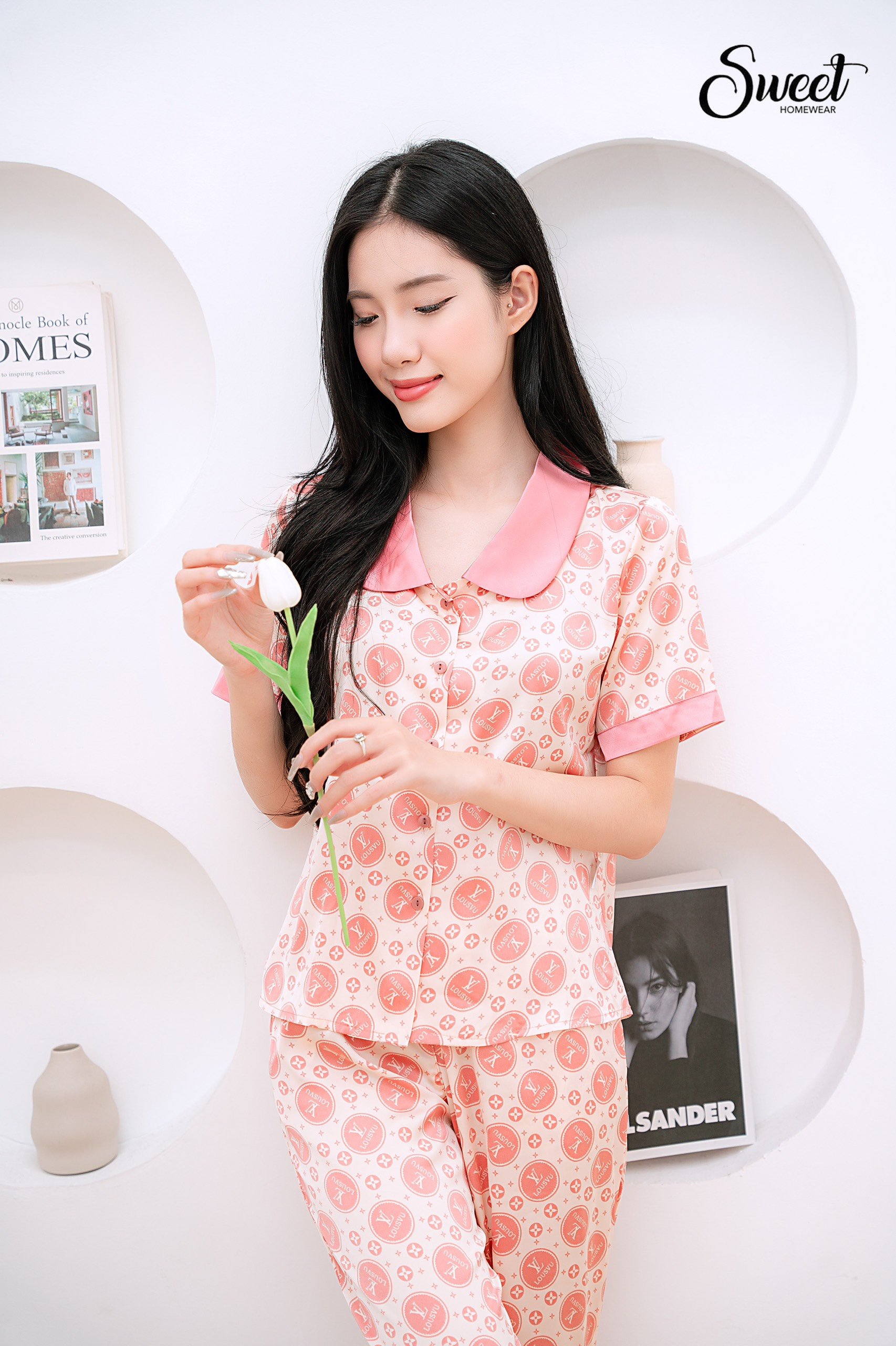 Bộ Swet lụa LV quần lửng,cộc tay S24-620