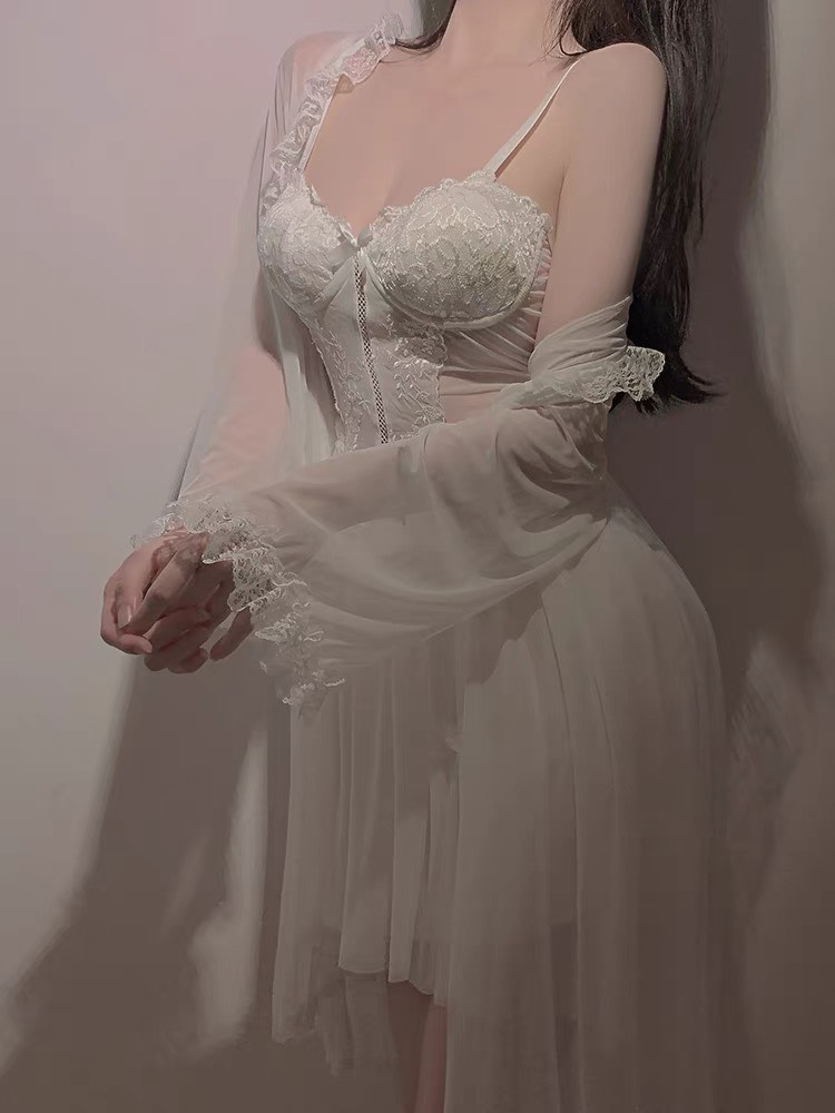 Áo choàng trắng 2369