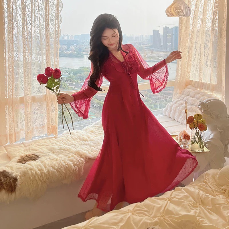 váy ngủ lụa pha ren dáng dài