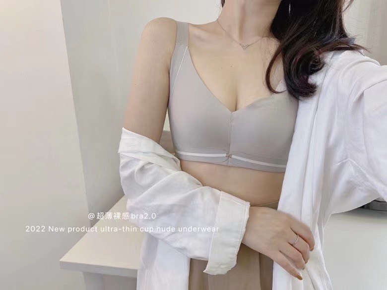Áo đệm mỏng trơn 424