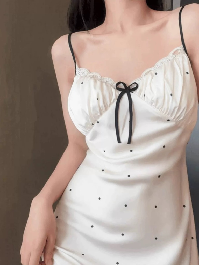 Váy ngủ chấm bi 1011