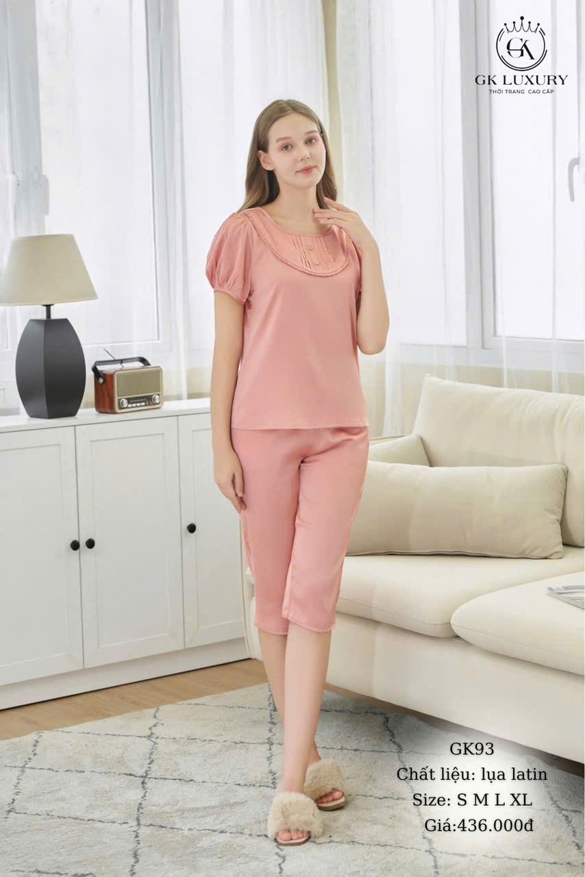 Bộ lụa áo cộc tay cổ tròn  ,QL gk93