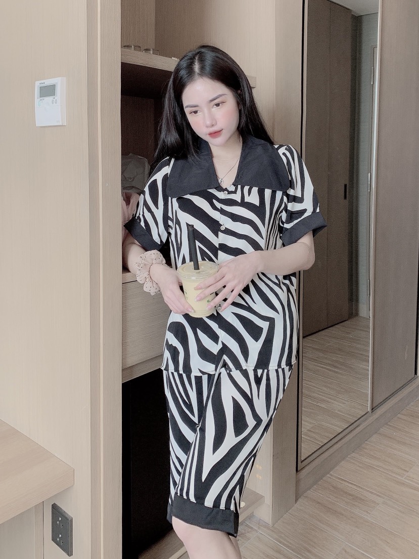 Bộ lửng cổ vuông vic xưởng xả