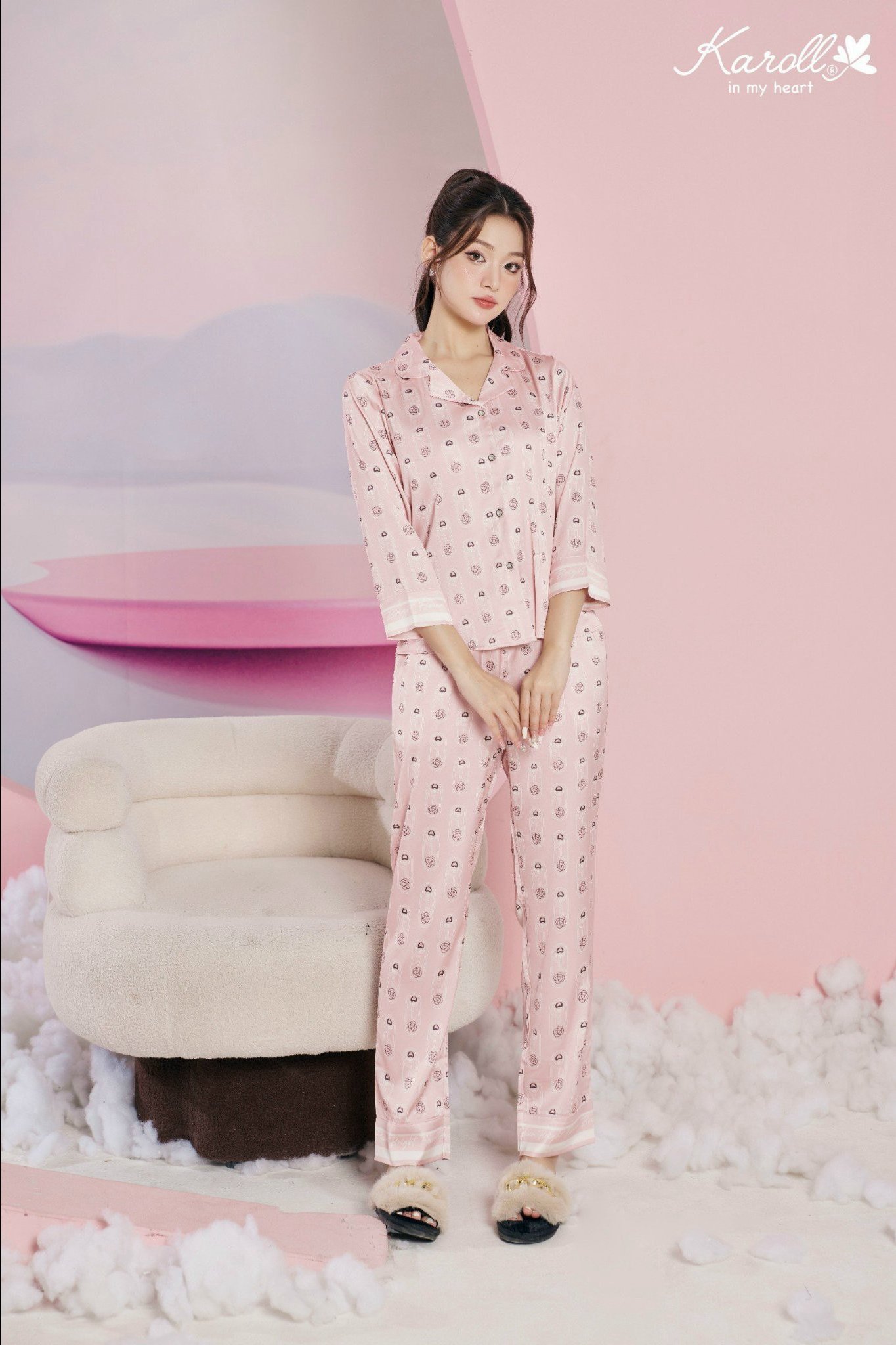 Bộ KAROLL ,QD ,áo tay dài, Lụa LUXURY ,NH23.069