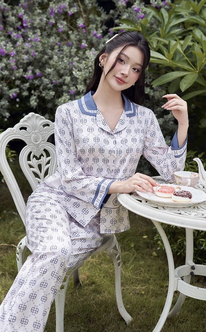 Bộ Sunfly pijamas lụa ht tay lỡ q.dài ST9222