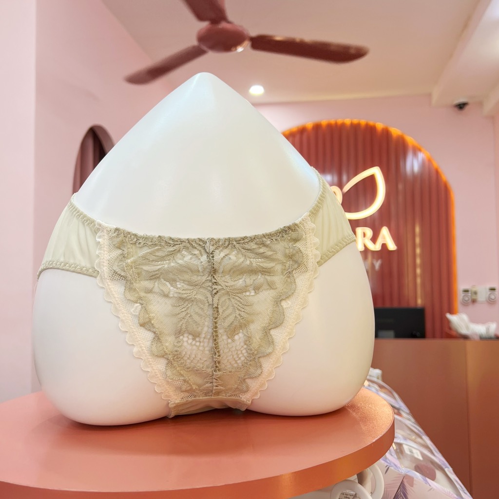 Quần chip ren