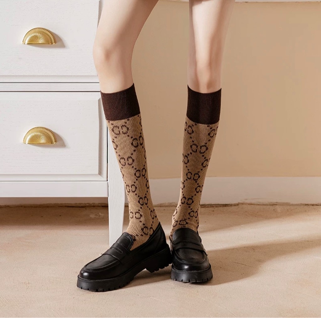 Tất chân cổ cao Gucci 937