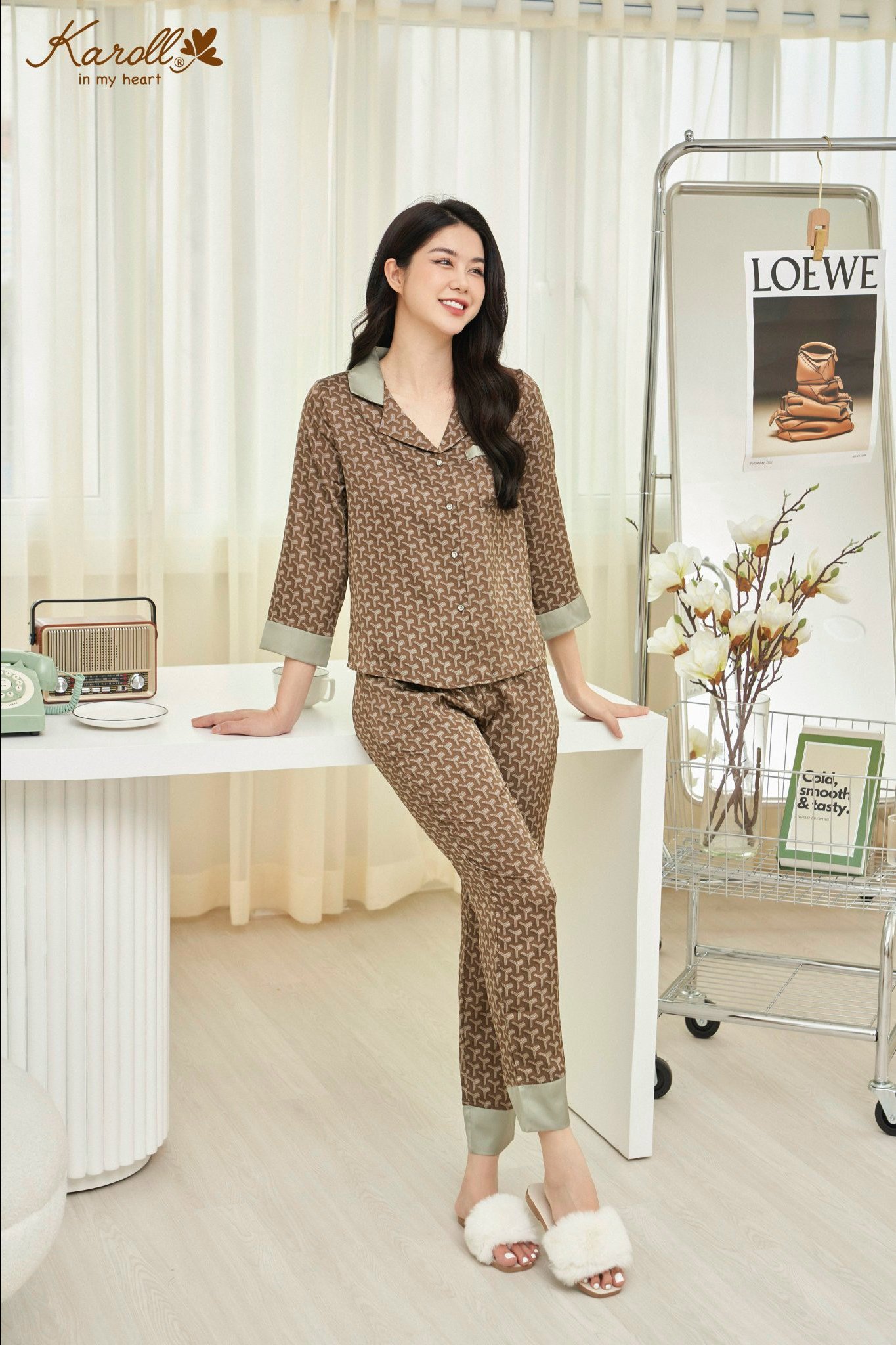 Bộ Lụa KAROLL  QD Áo Dài Tay Lụa Y NH22.071