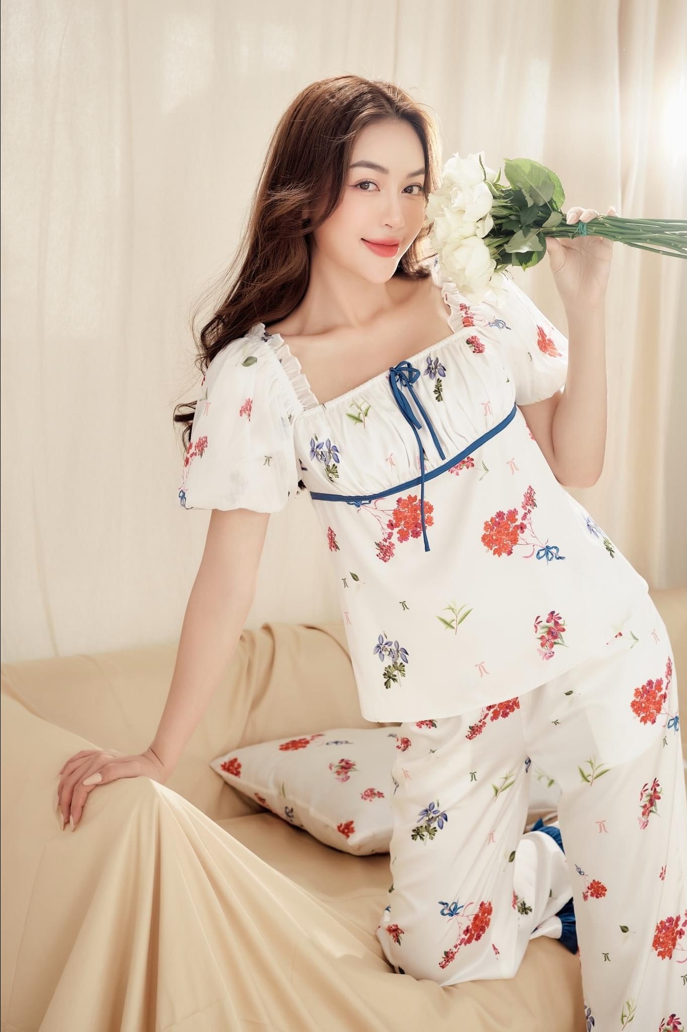 Bộ lụa QD ,tay cộc   LYTREND- Cổ vuông BN208