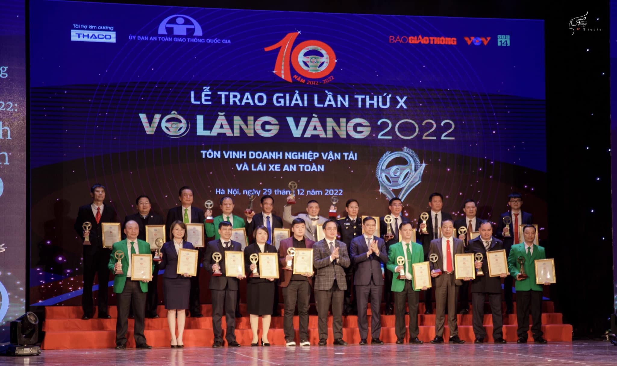 Taxi Bình An vinh dự đạt giải thưởng “Vô lăng vàng” dành cho doanh nghiệp