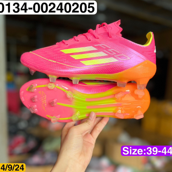 ເກີບເຕະບານ Adidas F50