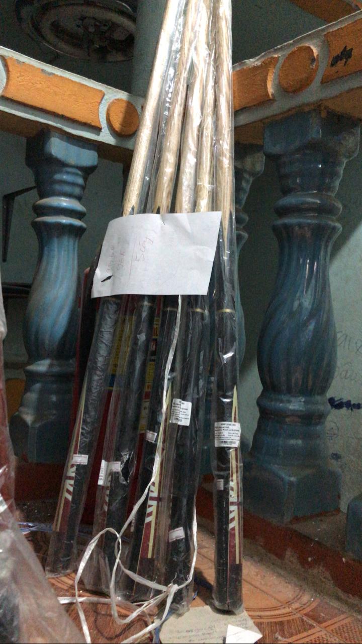 B10- ໄມ້ຕີສະນຸກເກີ ປາຍ680B