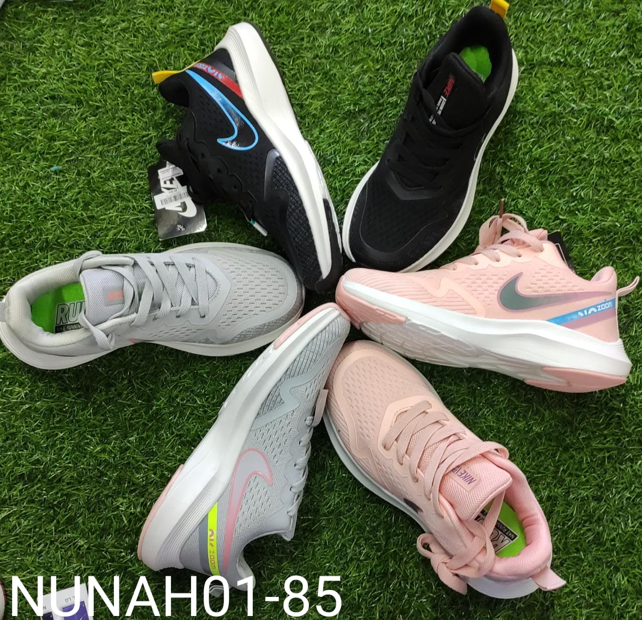 ເກີບຜູ້ຍິງ NIKE 40