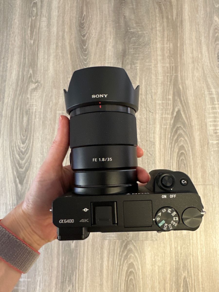 Máy ảnh Sony A6400 chụp ảnh & vlog du lịch