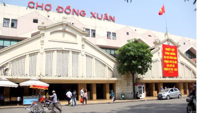 Dong-xuan-market-rt-travel