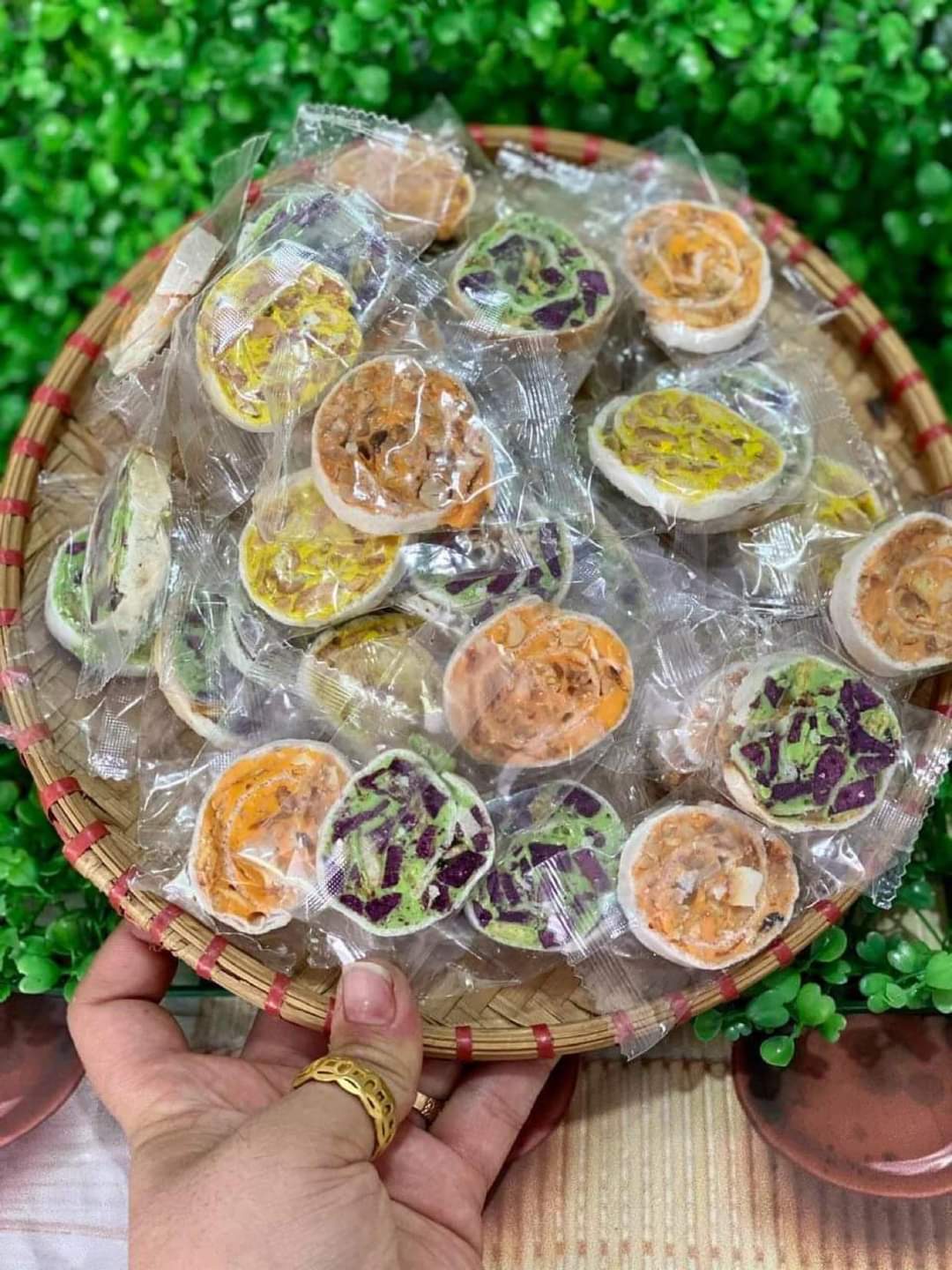 Kẹo chuối ngũ sắc