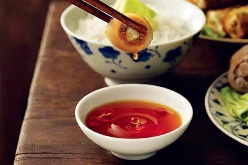 Nước mắm nhỉ Bé Bầu (thùng 6 chai)