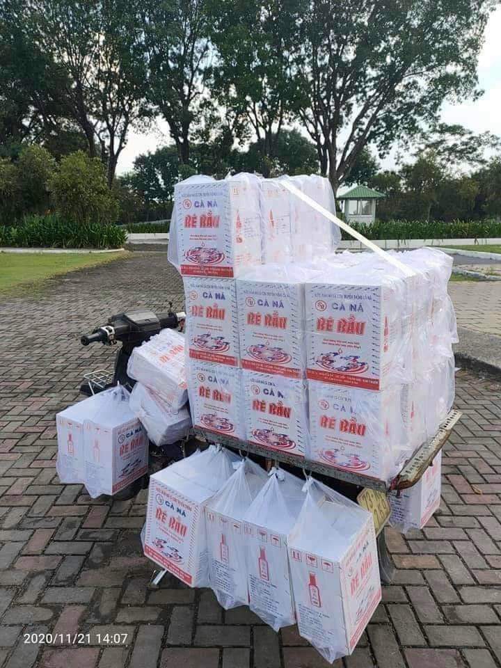 Nước mắm nhỉ Bé Bầu (thùng 6 chai)