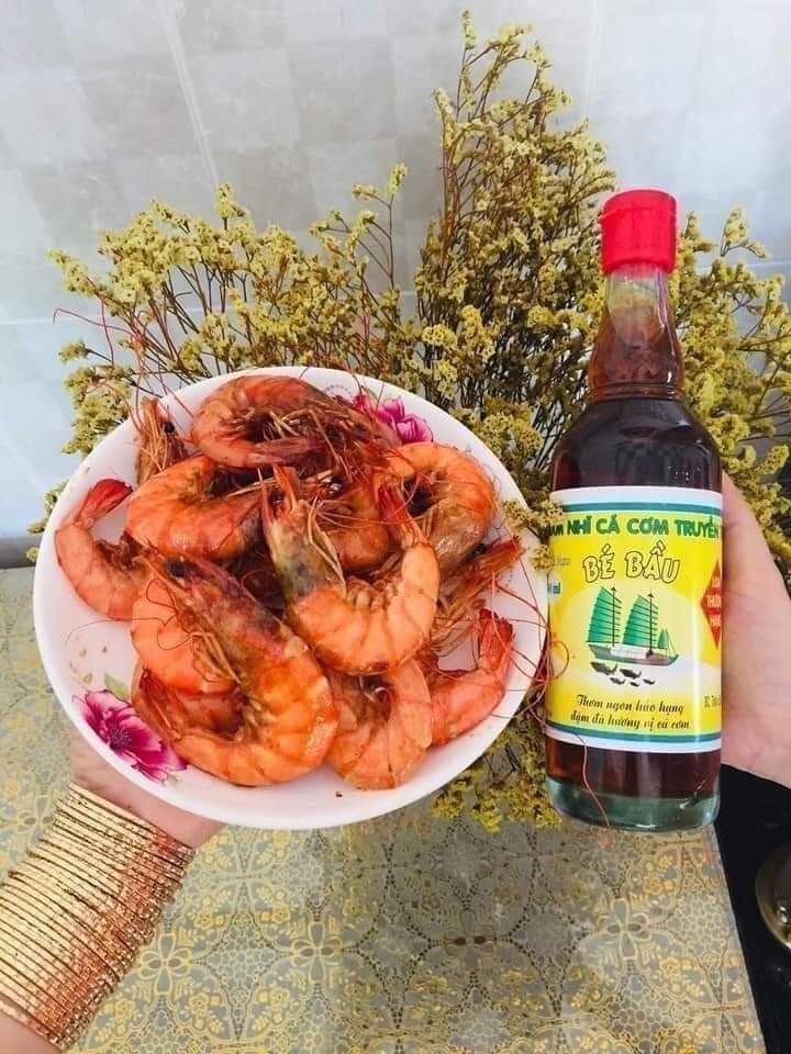 Nước mắm nhỉ Bé Bầu (thùng 6 chai)