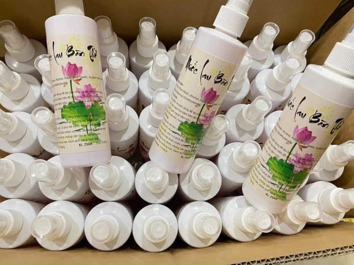 Nước lau bàn thờ