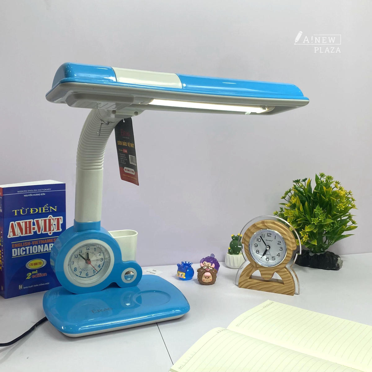 Đèn Học Để Bàn Chống Cận Eras E360 - Giải Pháp Chiếu Sáng Thông Minh và Tiện Lợi