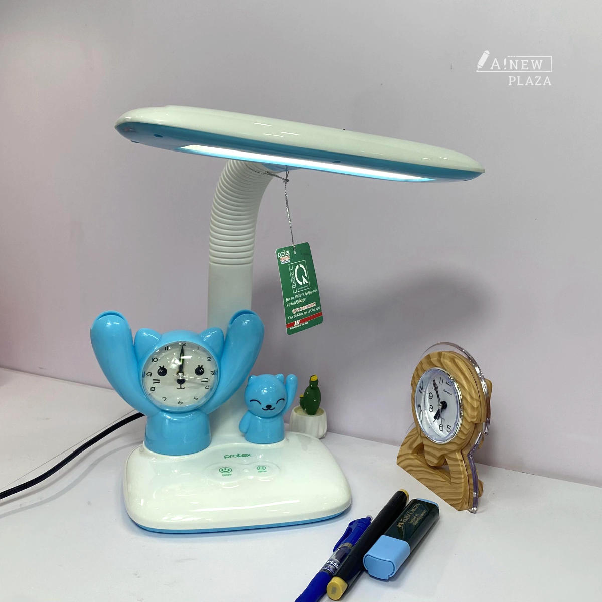 Đèn Học Để Bàn Chống Cận Thị Protex PR030L - Giải Pháp Dễ Thương Cho Không Gian Học Tập
