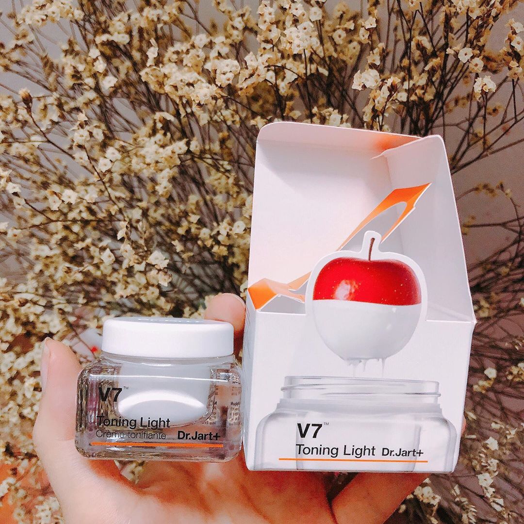 Kem dưỡng V7 toning light Mini 15ml