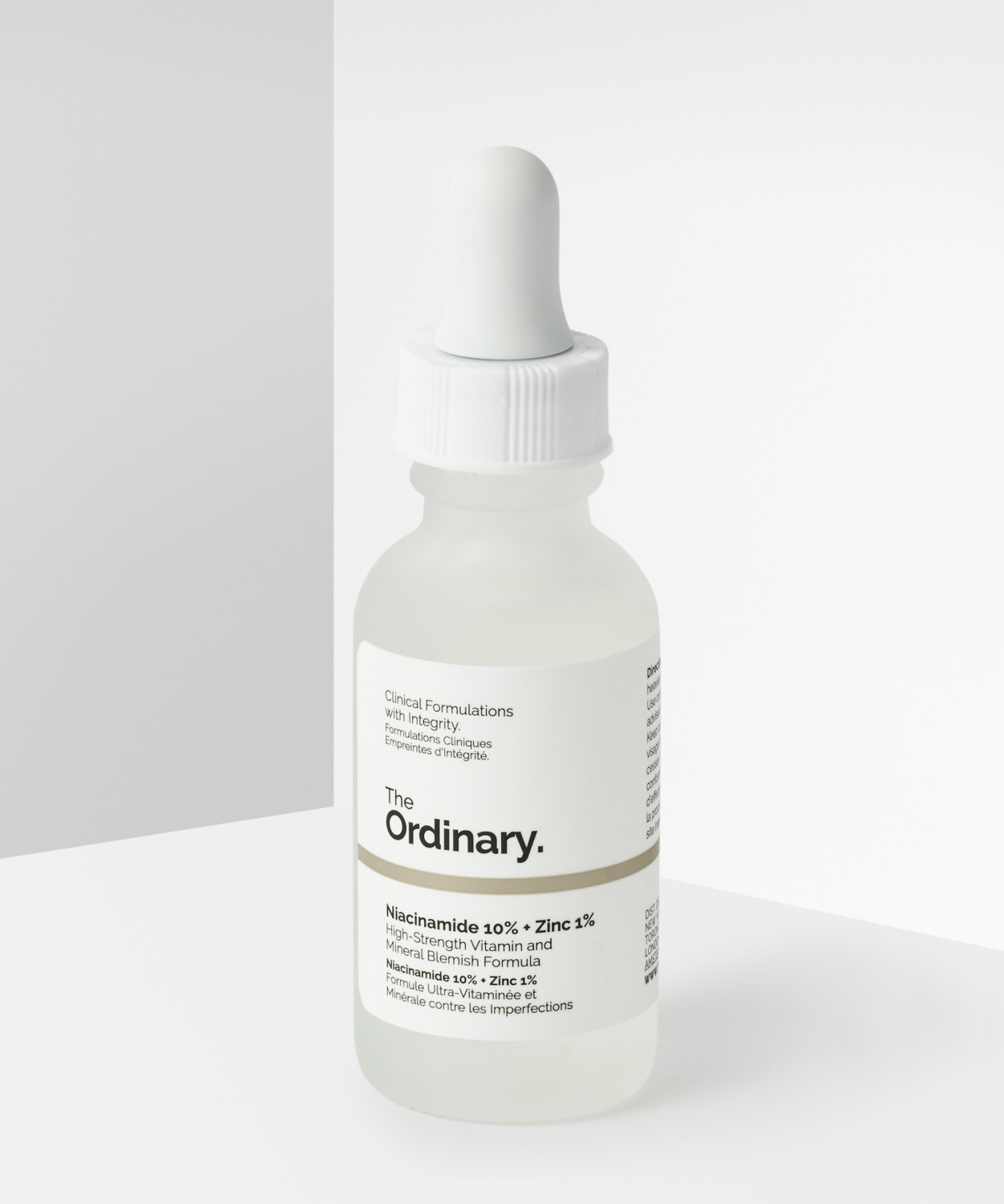 Serum The Ordinary Bộ Sưu Tập Huyết Thanh Niacinamide, Axit Hyaluronic B5 30ml