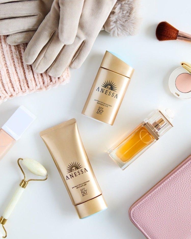 Sữa Chống Nắng Dưỡng Da Anessa Perfect UV SPF50+/PA++++ 60ml