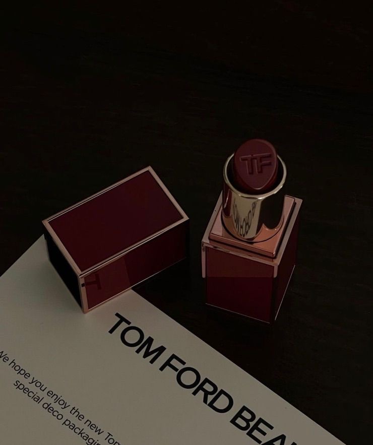 Son TF Scarlet Rouge vỏ đỏ limited màu 16