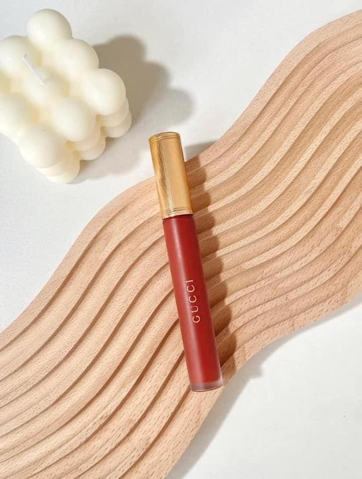 Son kem Gucci 505 Rouge Liquid Matte ( New 2022)màu Cam cháy