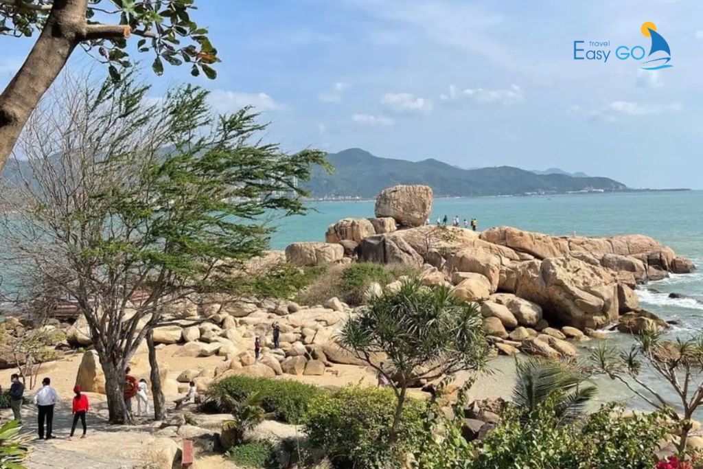 Hòn Chồng