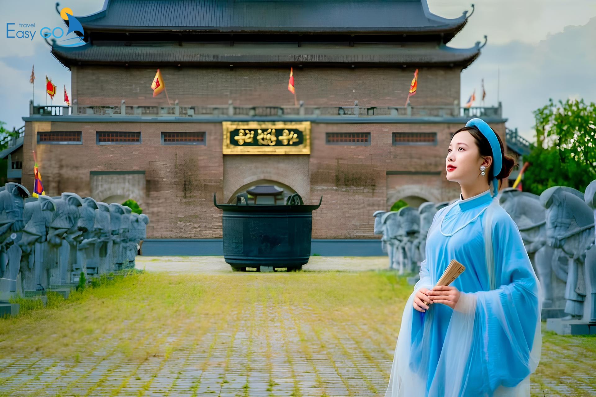 Góc chụp giữa Đàn Kính Thiên uy nghi